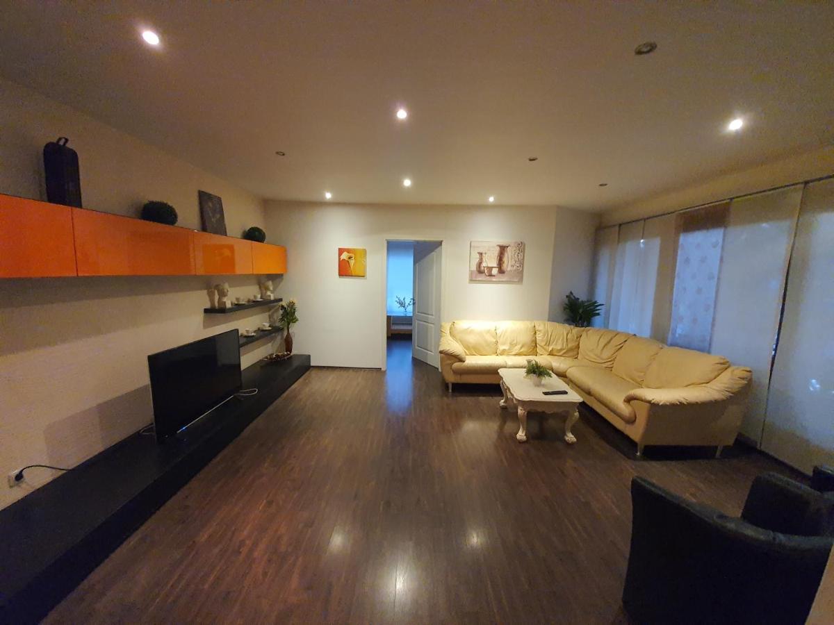 Apartment Bei Hamburg Bis 10 Personen Mit Terasse Und Gartennutzung. Buchholz in der Nordheide Bagian luar foto